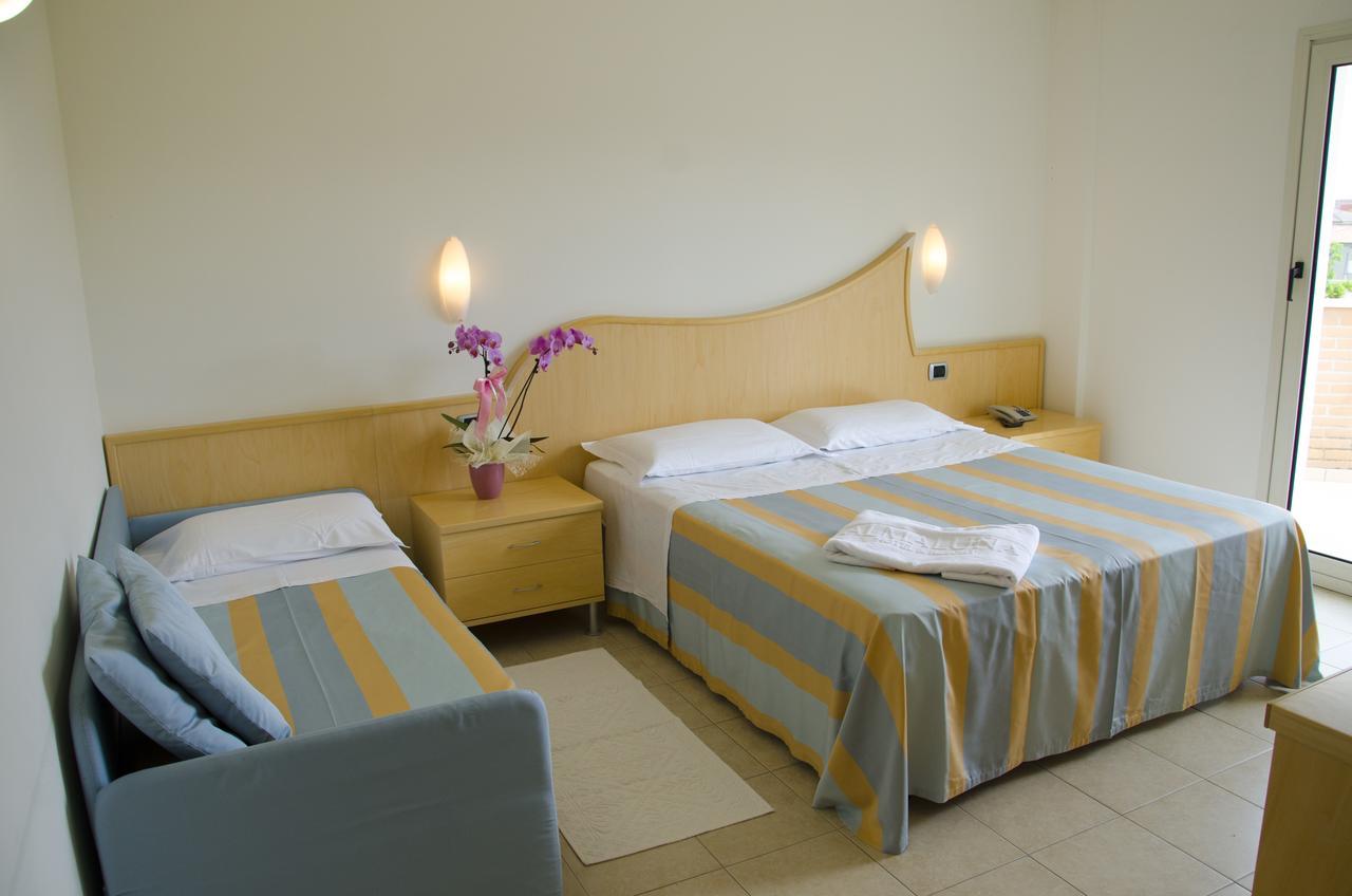 Almaluna Hotel & Resort Alba Adriatica Exterior foto